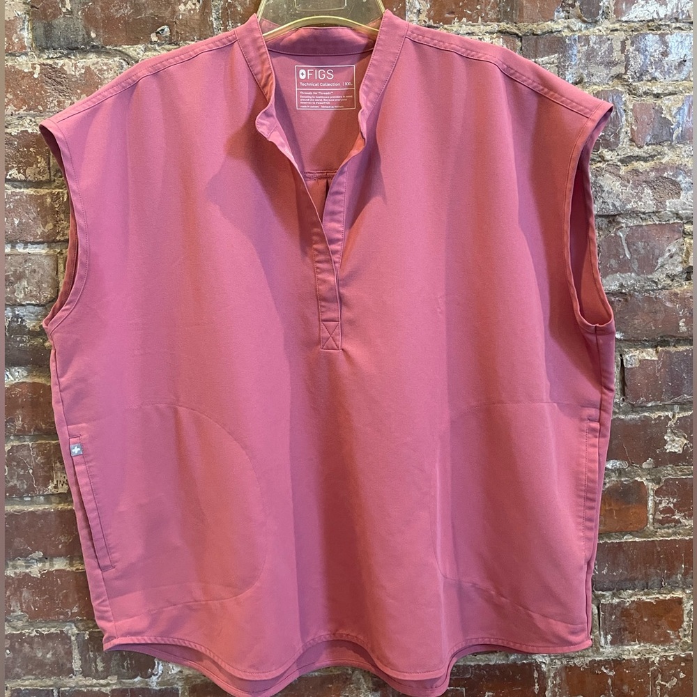 XXL Figs Peace Out Cancer Scrub Set